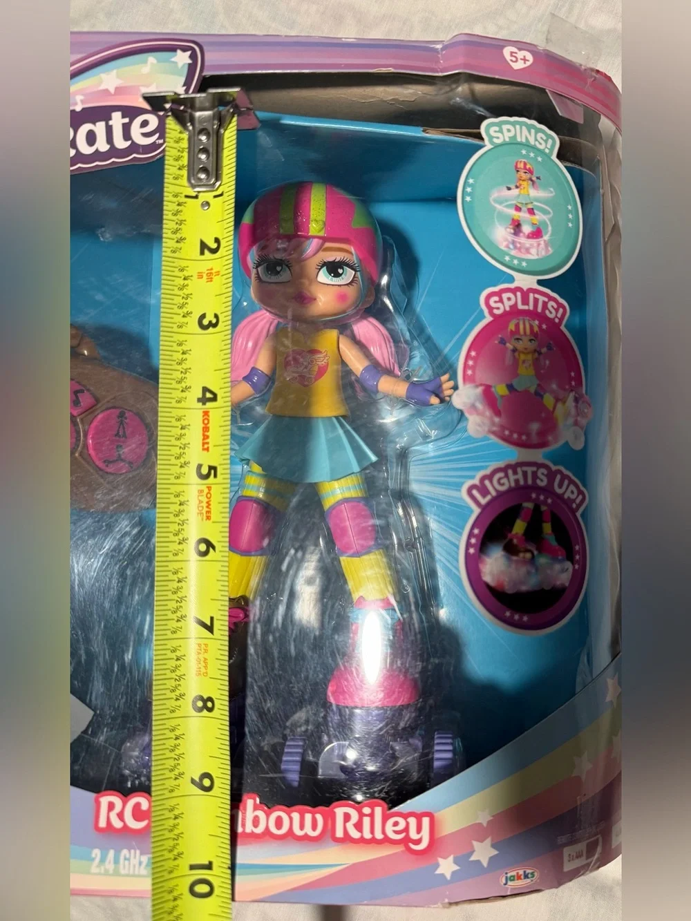 Rock n' Rollerskate RC Rainbow Riley Doll - Pink & Multicolor